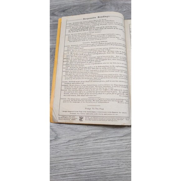 THE GOLDEN BOOK OF FAVORITE SONGS - 20TH EDITION- REVISED - 1923 - Picture 8 of 12